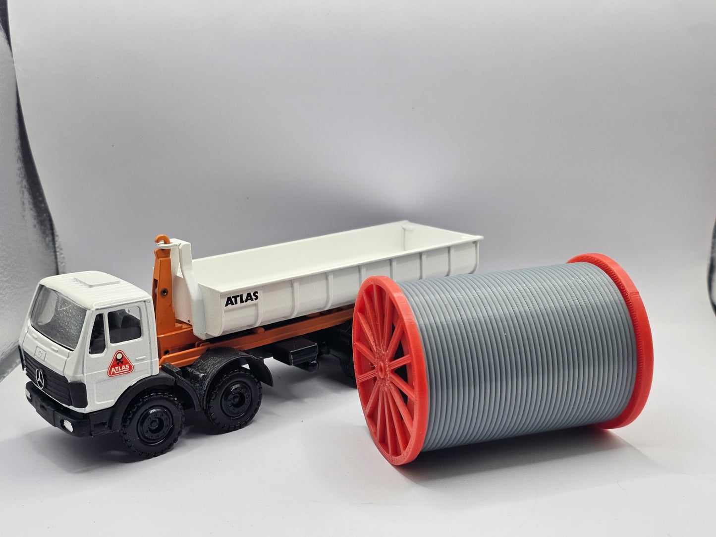 Seiltrommel / Stahlseil 1/50 Ladegut Schwertransport