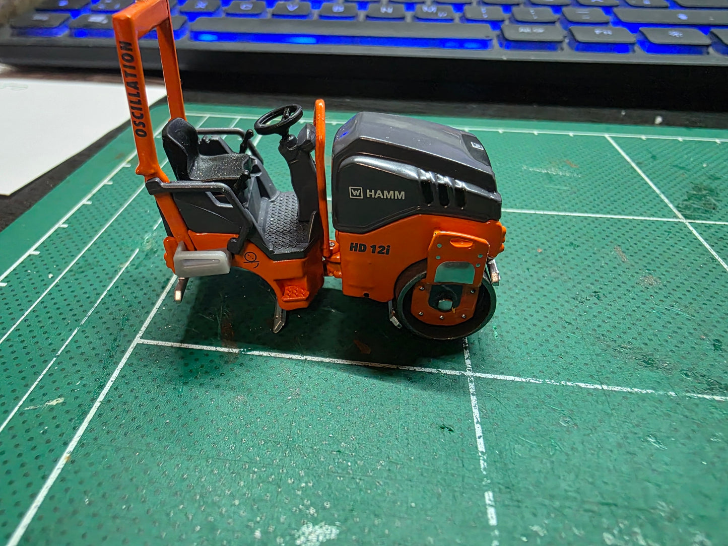 Gummirad Umbausatz für die Hamm HD 12 Im Maßstab 1/50