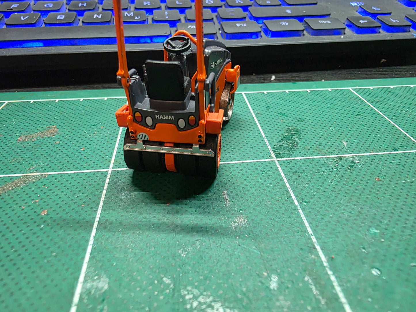 Gummirad Umbausatz für die Hamm HD 12 Im Maßstab 1/50