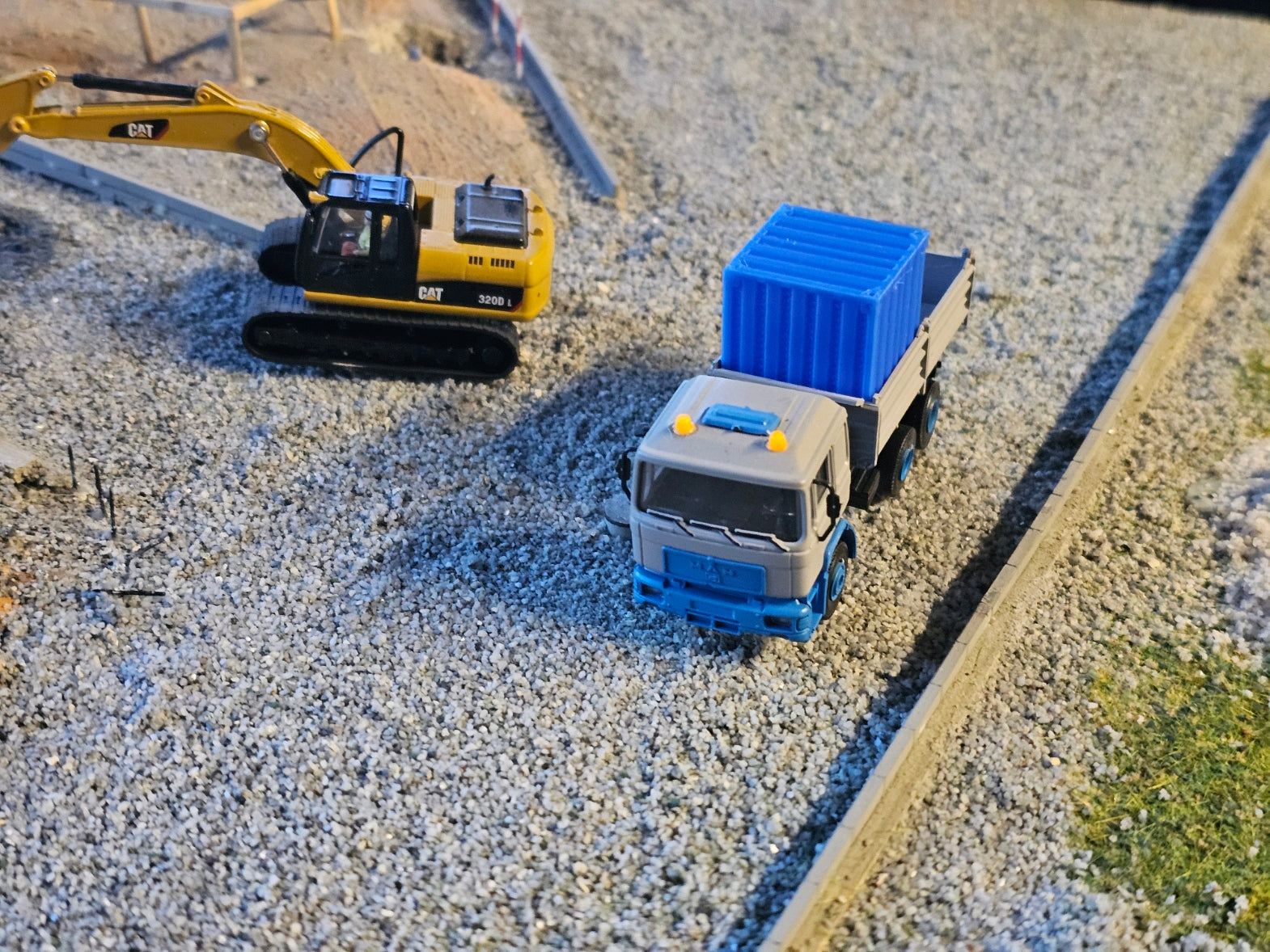 Container Baustellen Lager 8 Fuß  1/87 Ladegut H0