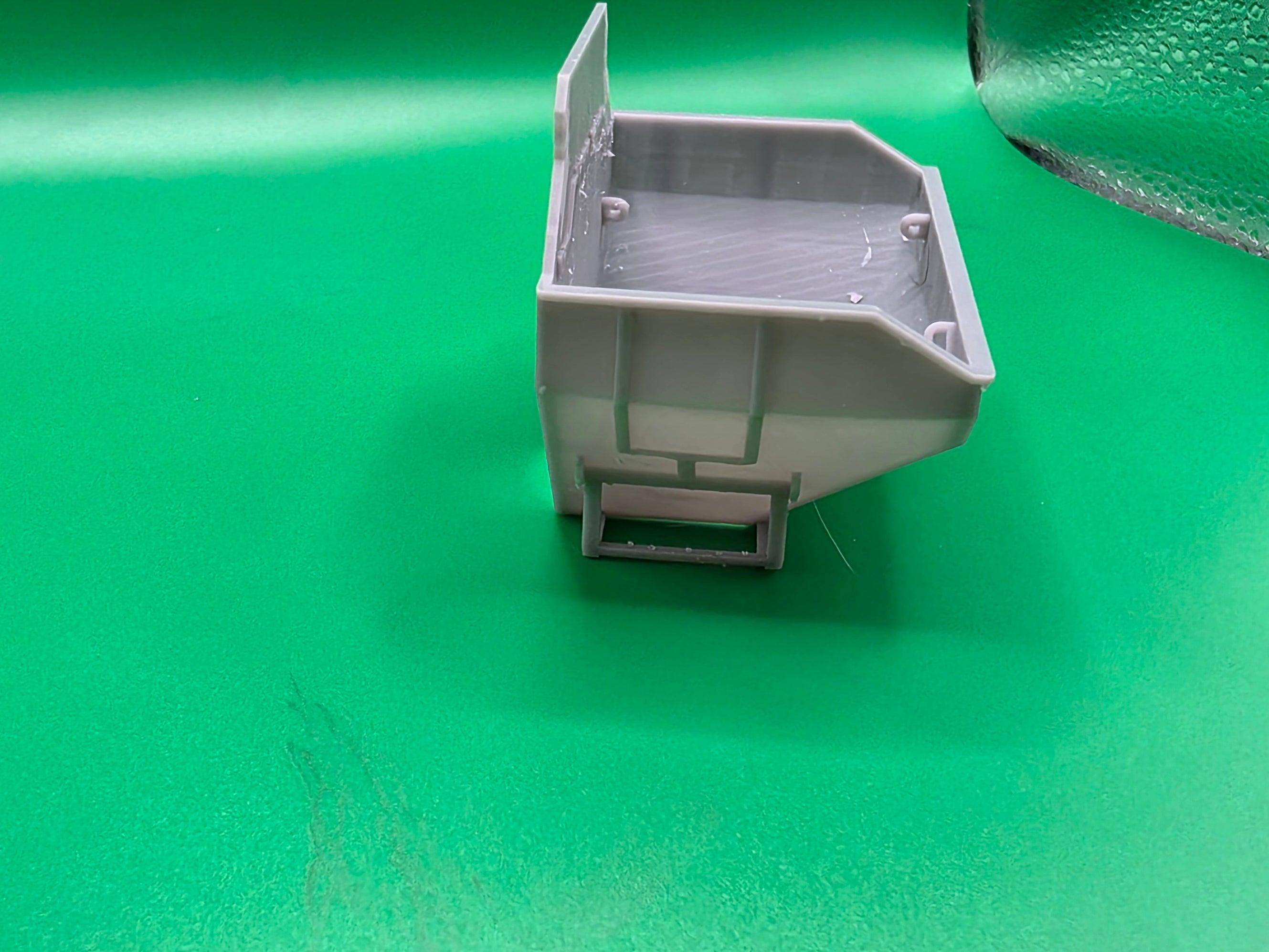 Asphalt Bunker/ Bunker für Fertiger im Maßstab1/50