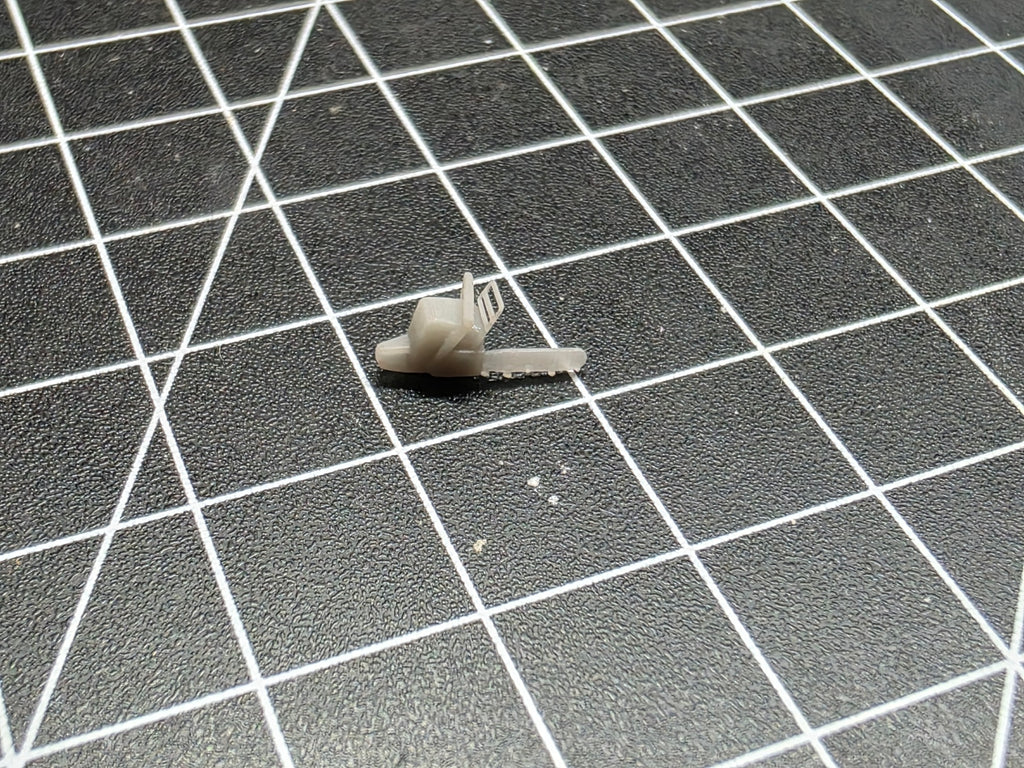 Motorsäge im Maßstab1/87 H0