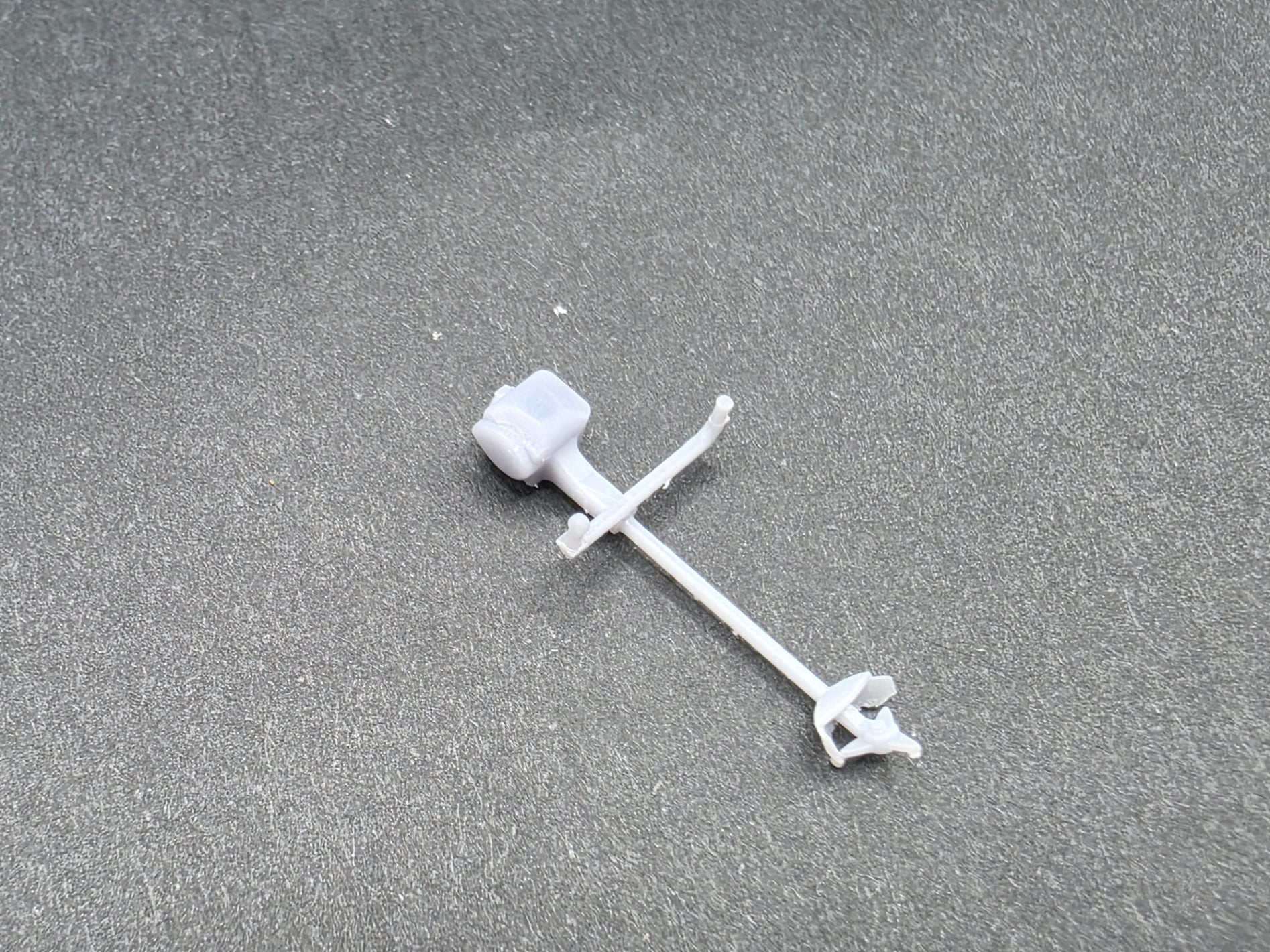 2 x Freischneider/Motorsense im Maßstab 1/87