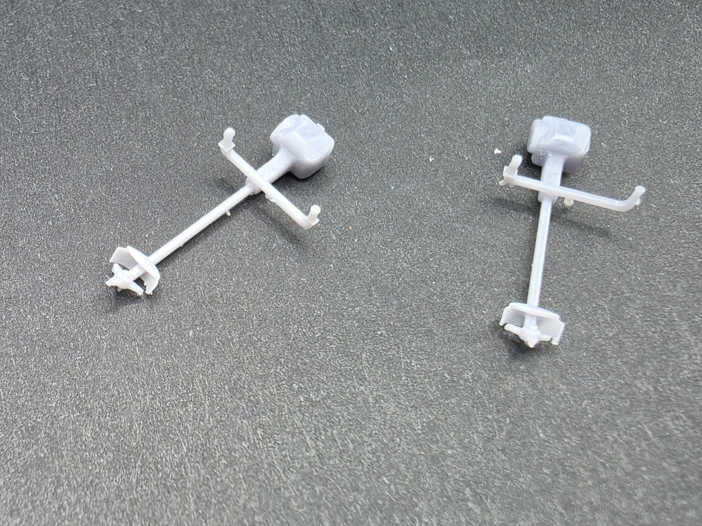 2 x Freischneider/Motorsense im Maßstab 1/87