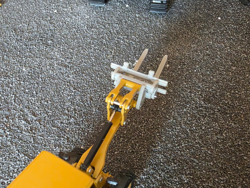 Schnellwechsler inkl. Gabel für Hublader von Norscot CAT906 und ähnlich