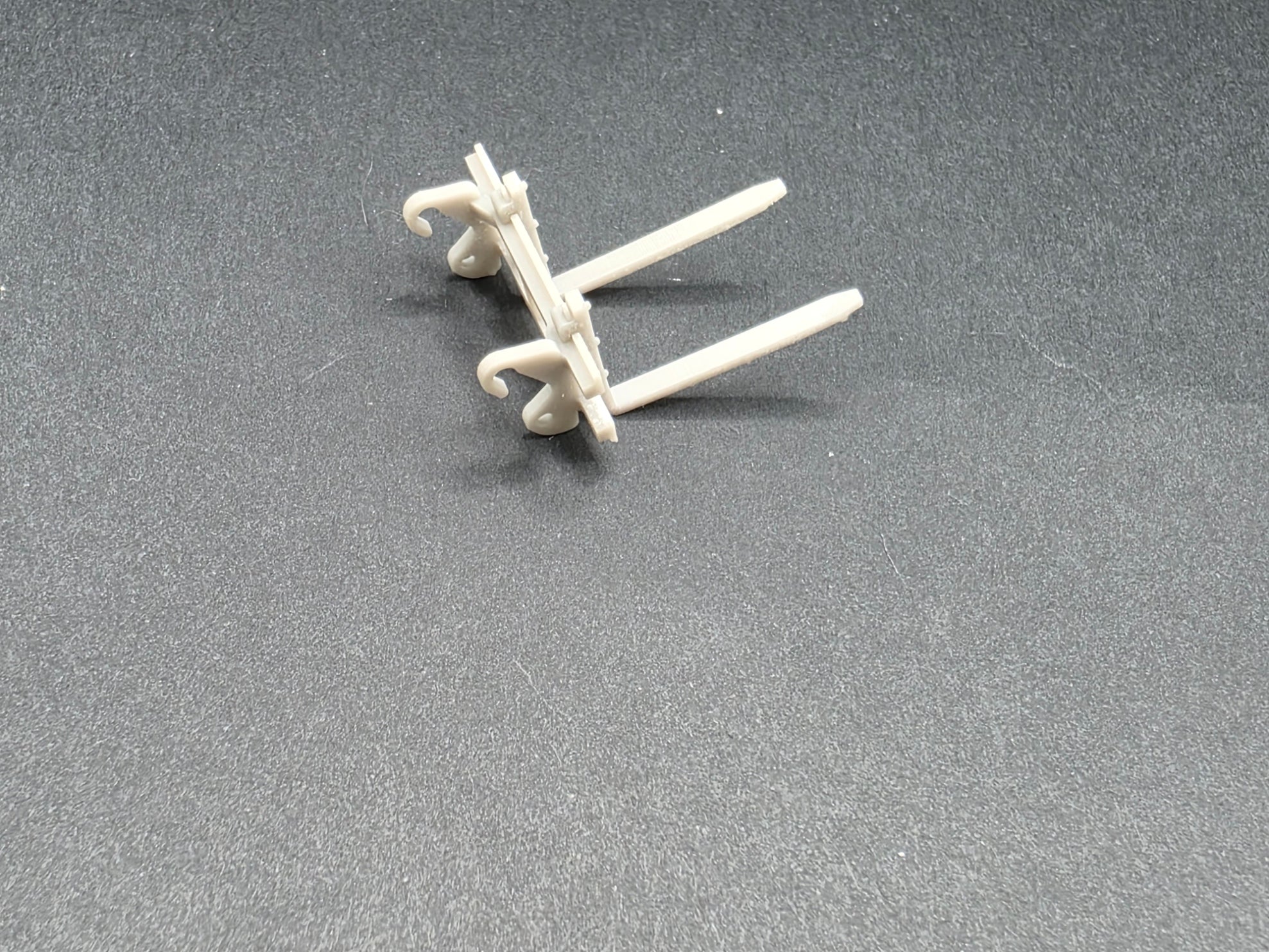 Schnellwechsler inkl. Gabel für Hublader von NZG Modelnr. 444 und ähnlich