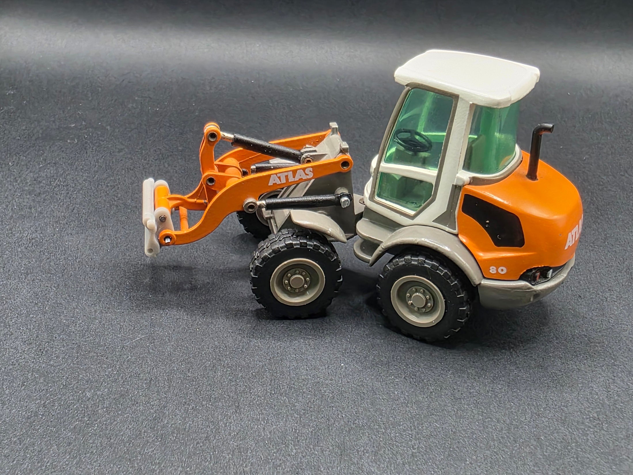 Schnellwechsler inkl. Gabel für Hublader von NZG Modelnr. 444 und ähnlich