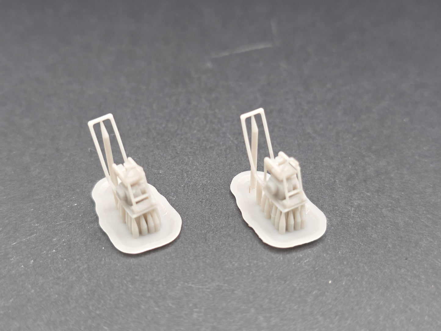 2x Rüttelplatte klein Für Pflaster/Asphalt im Maßstab 1/87 H0