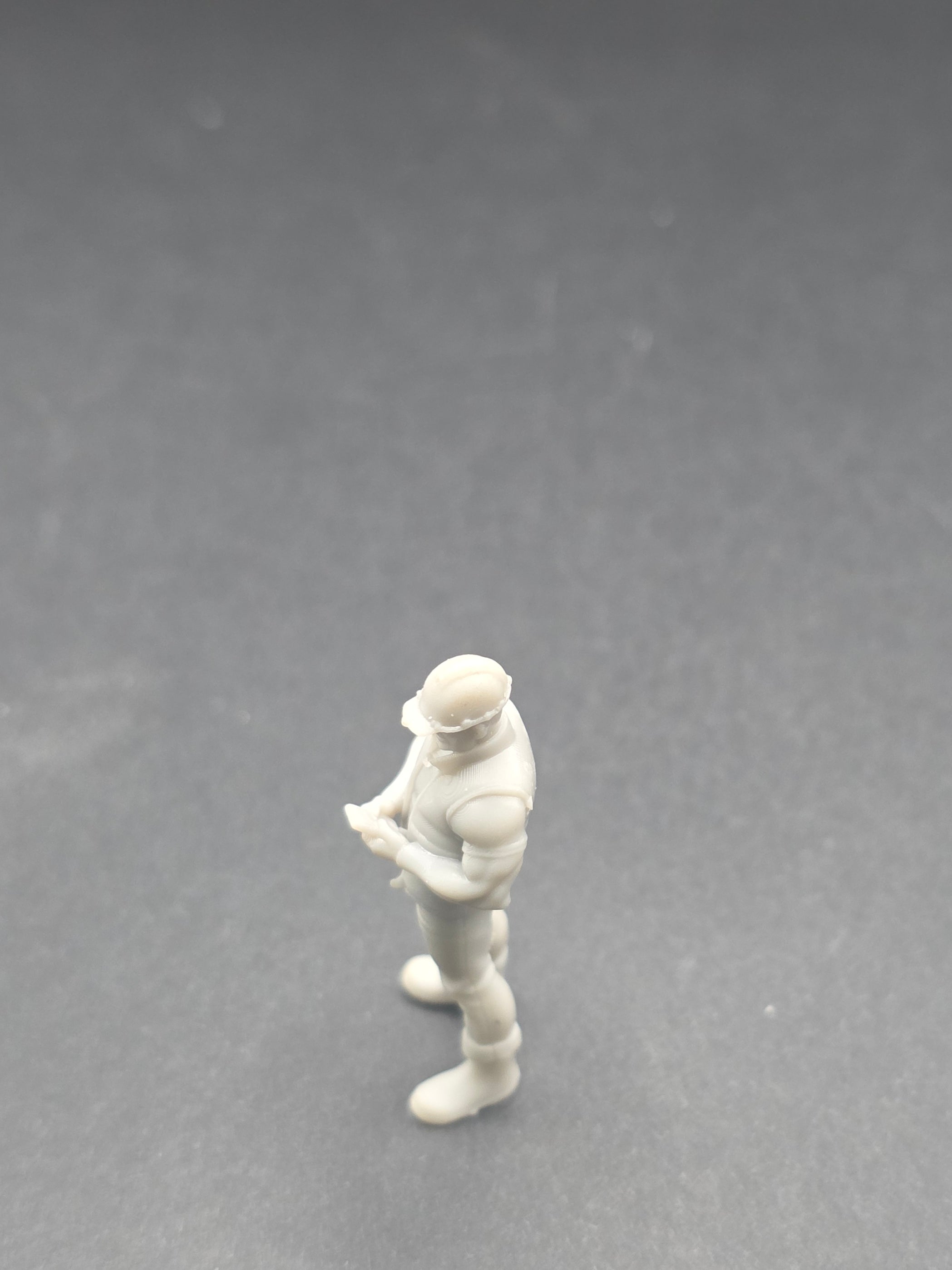 Bauarbeiter in Warn Schutz Weste im Maßstab 1/50