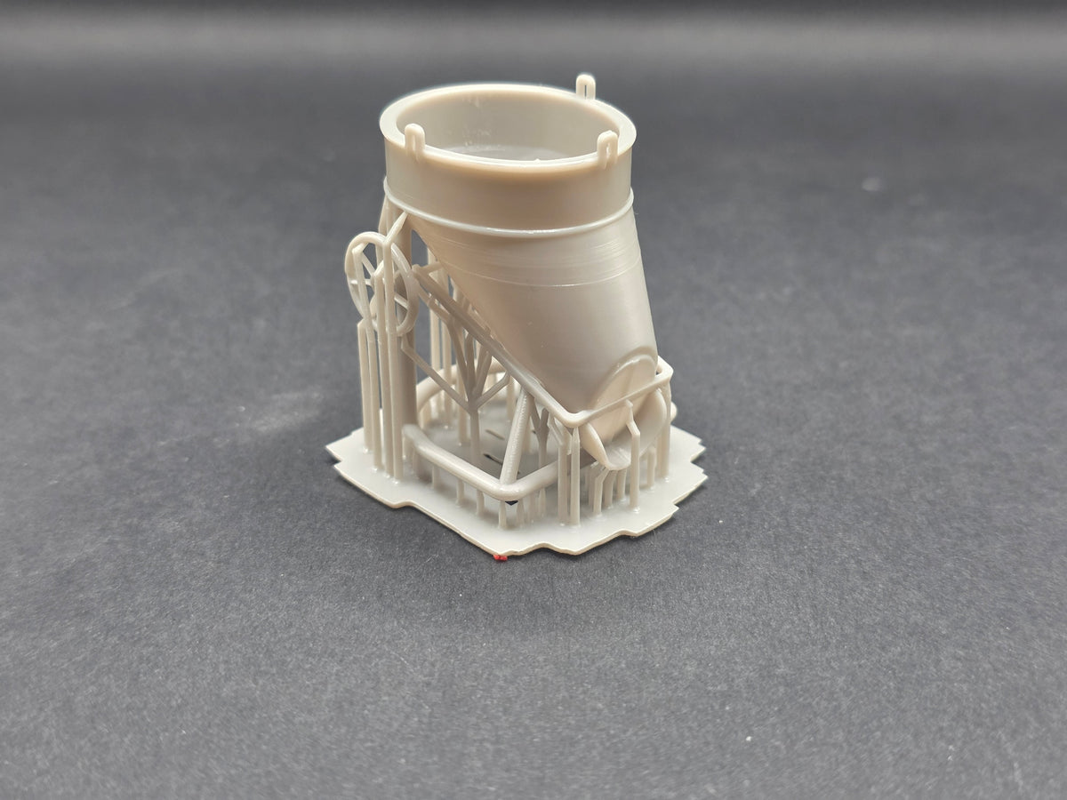 Beton Kübel / Betonbombe im Maßstab 1/50