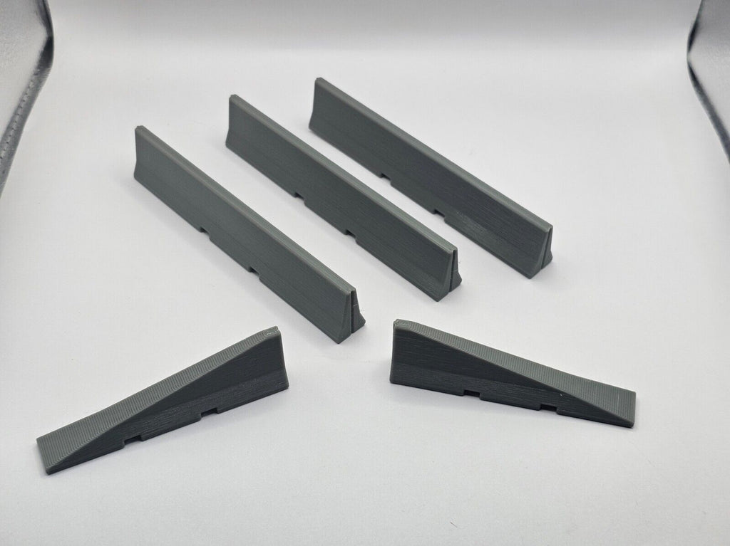 Beton Leitwand / Fahrbahnbegrenzung / Beton Absperrung  1/50 Ladegut