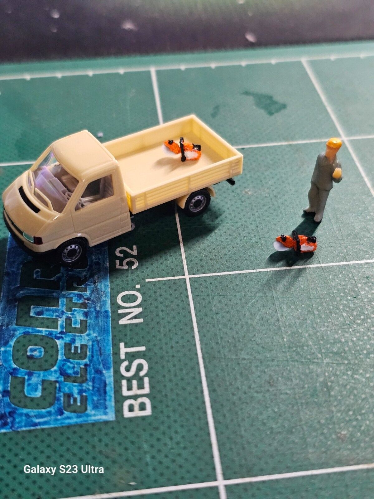 Motorflex/Trennjäger  1/87 Ladegut H0