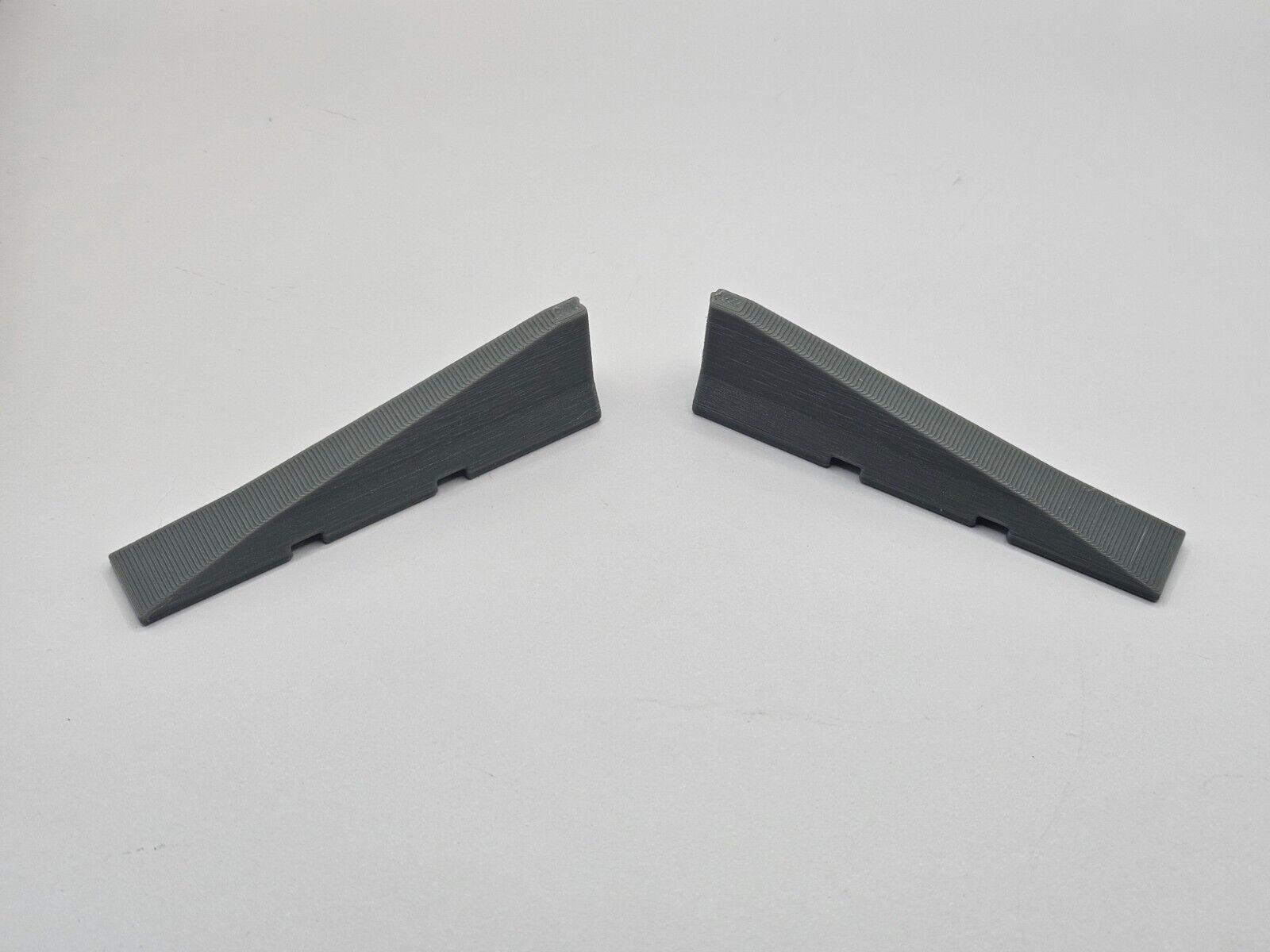 Beton Leitwand / Fahrbahnbegrenzung / Beton Absperrung  1/50 Ladegut