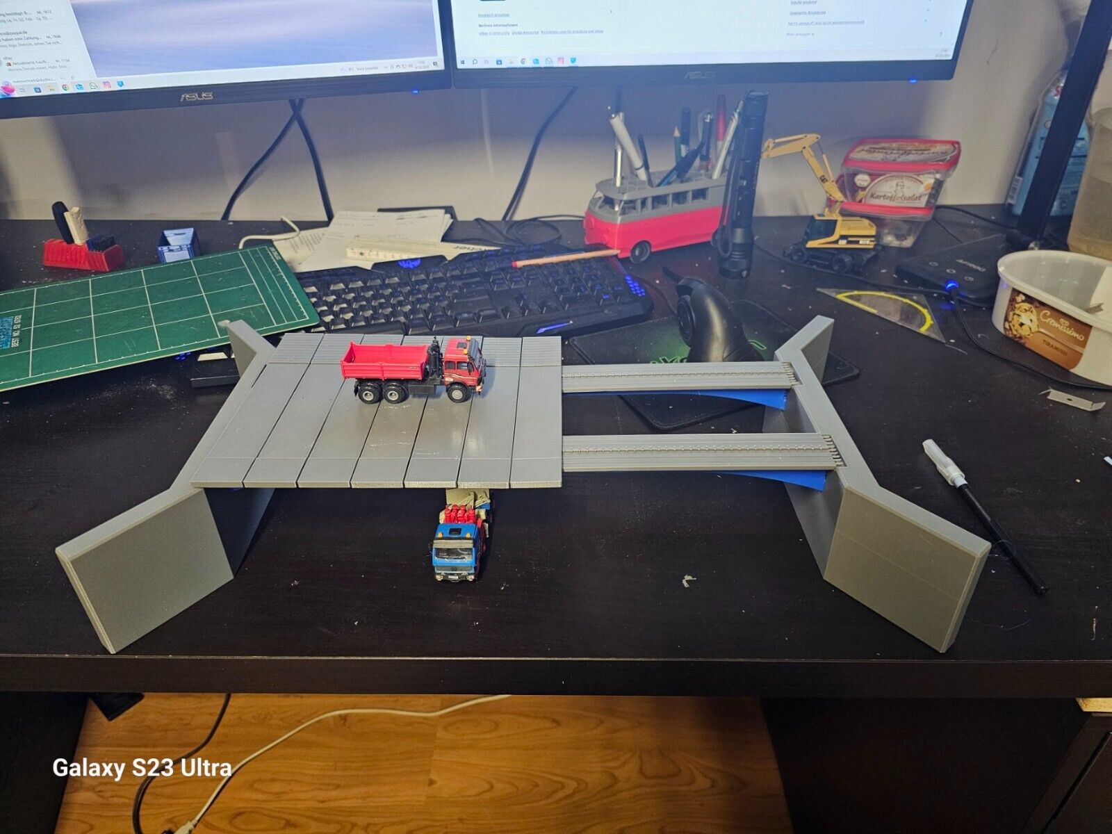 Segment Brücken Träger ( Donges Stahlbrücke) Maßstab  1/87 Ladegut H0 Schwerlast
