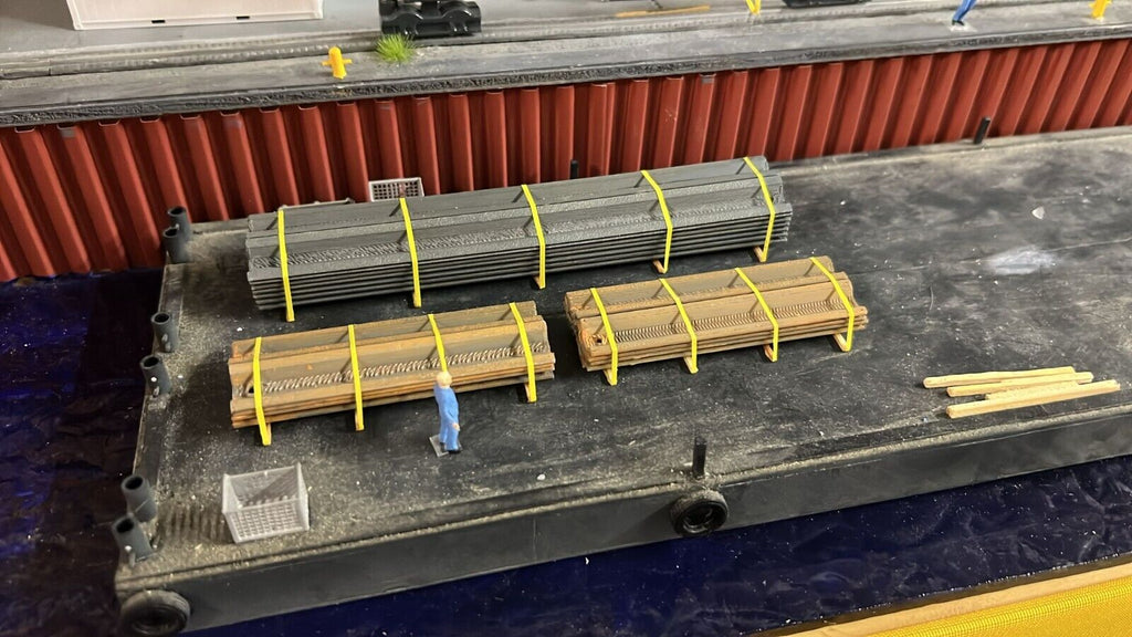 Spundwand / Spunddiele  140 mm 1/87 Ladegut H0