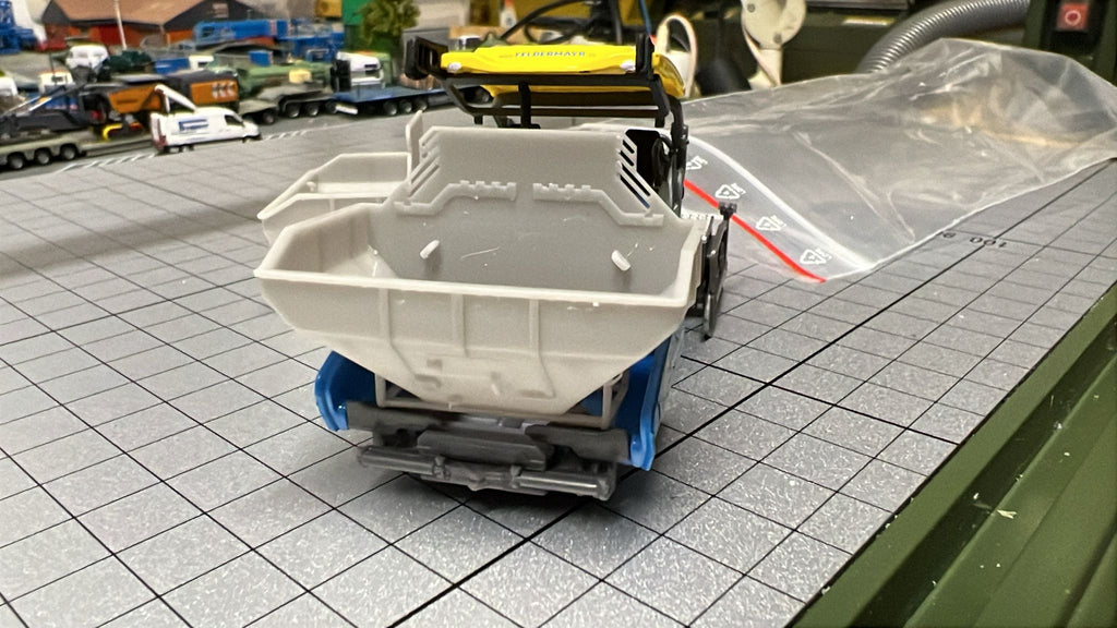 Asphalt Bunker/ Bunker für Fertiger im Maßstab1/87