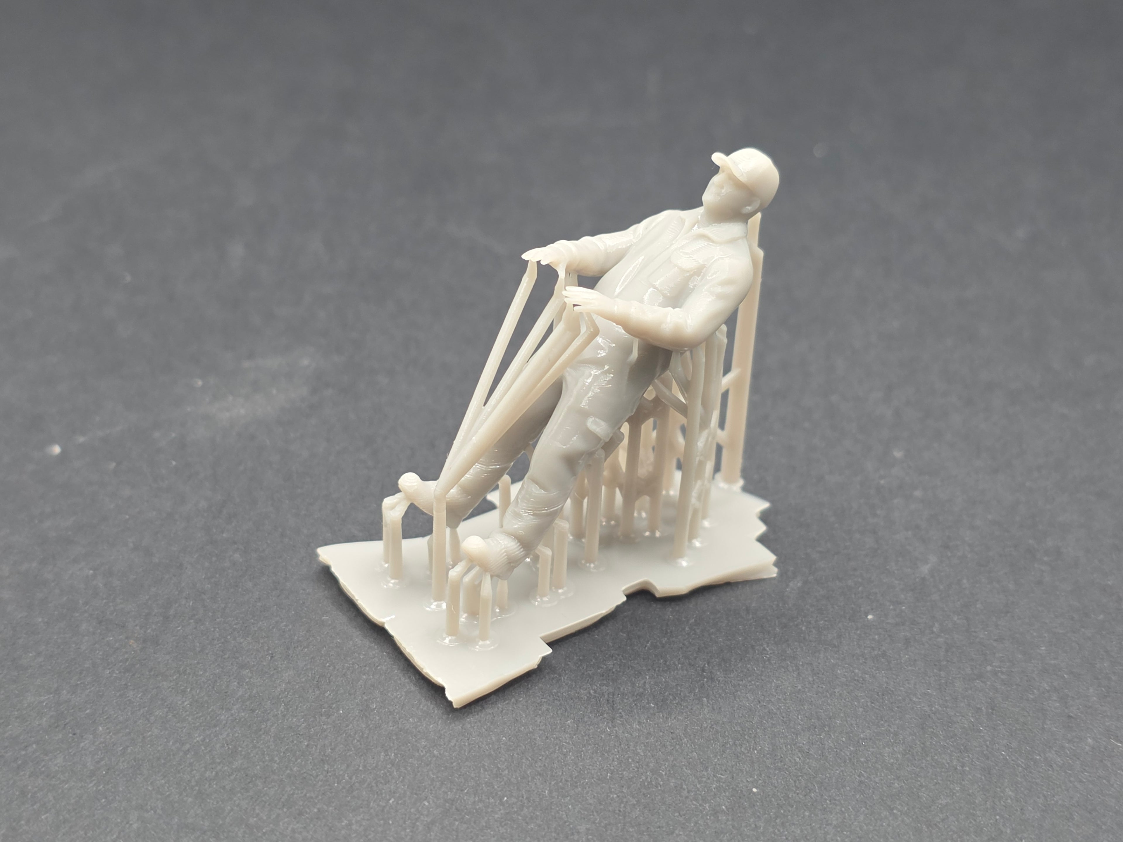 Rüttelplatten Fahrer/ Kleingeräte Bediener im Maßstab 1/50