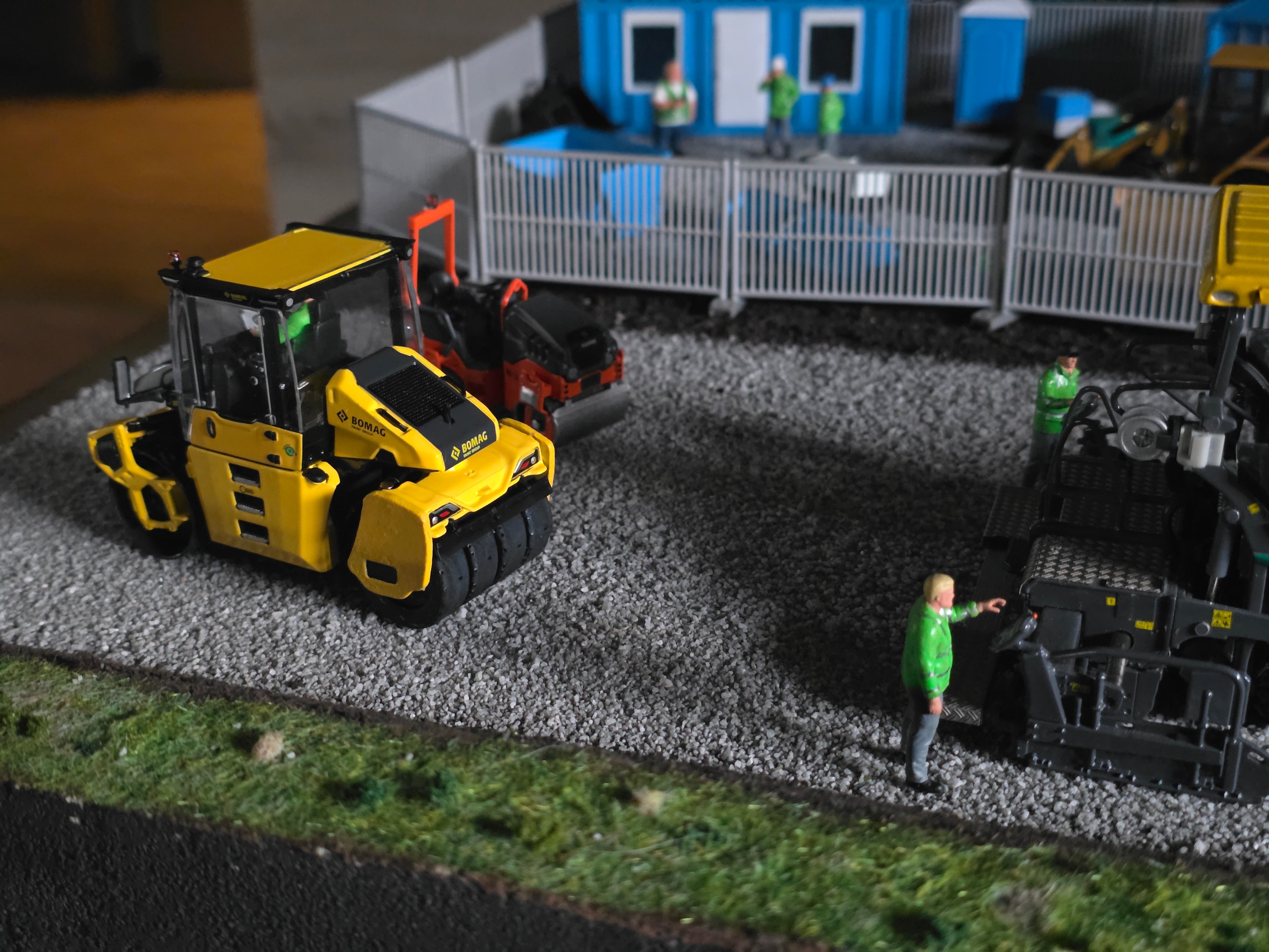 Gummirad Umbausatz für Bomag 174 und Ähnliche Im Maßstab 1/50