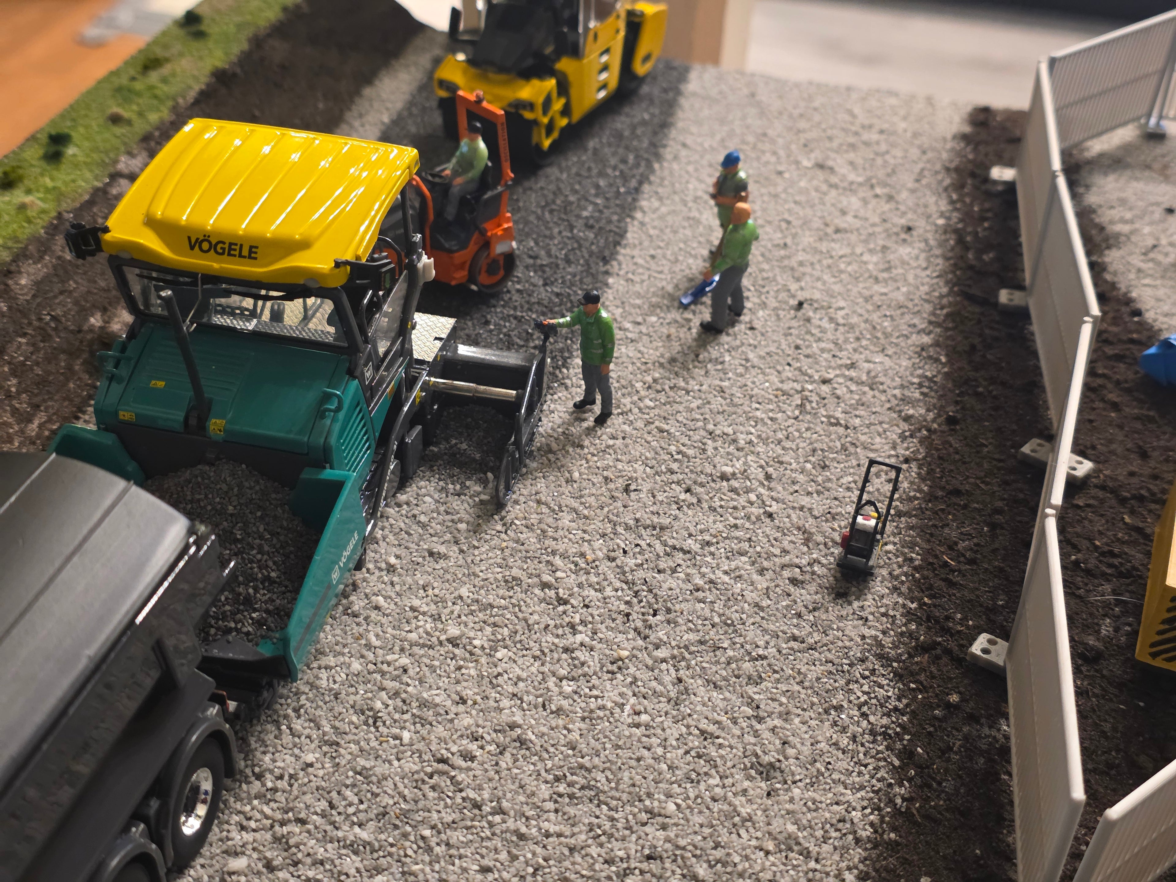 Gummirad Umbausatz für Bomag 174 und Ähnliche Im Maßstab 1/50