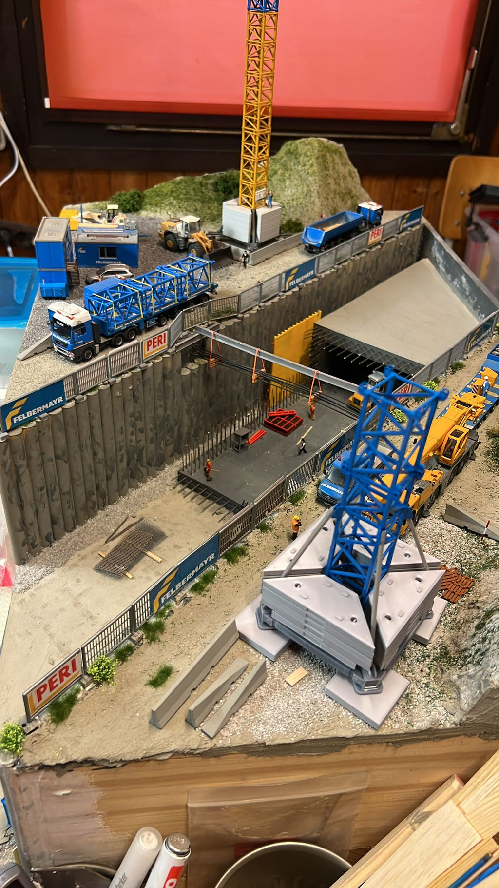 3x Turm Segment TDK im Maßstab 1/87 Ladegut