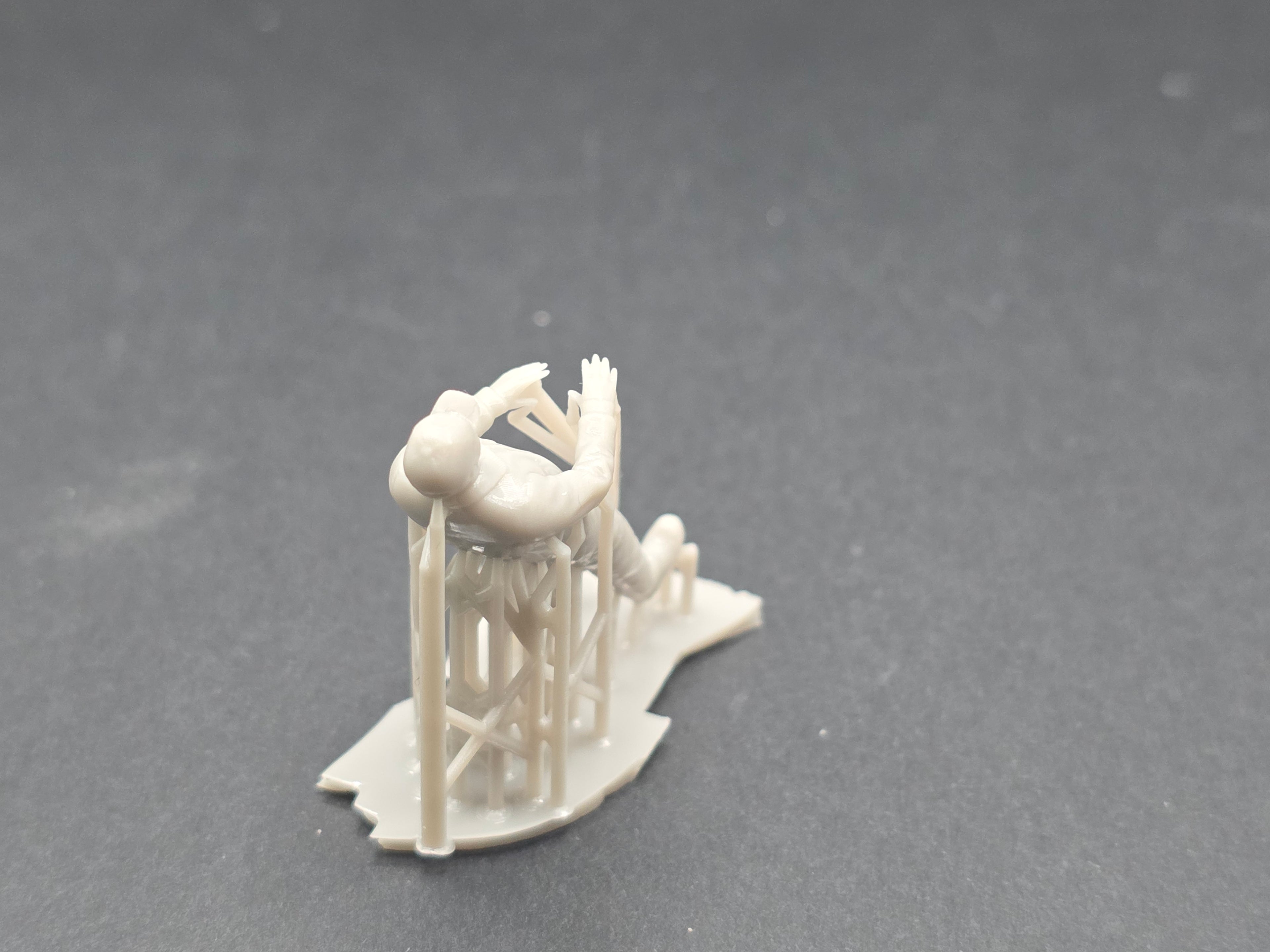 Rüttelplatten Fahrer/ Kleingeräte Bediener im Maßstab 1/50