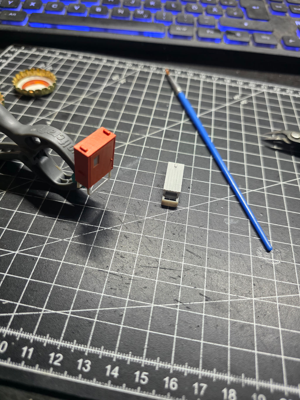 Stromkasten/Baustromkasten und Anschluss Säule im Maßstab 1/50