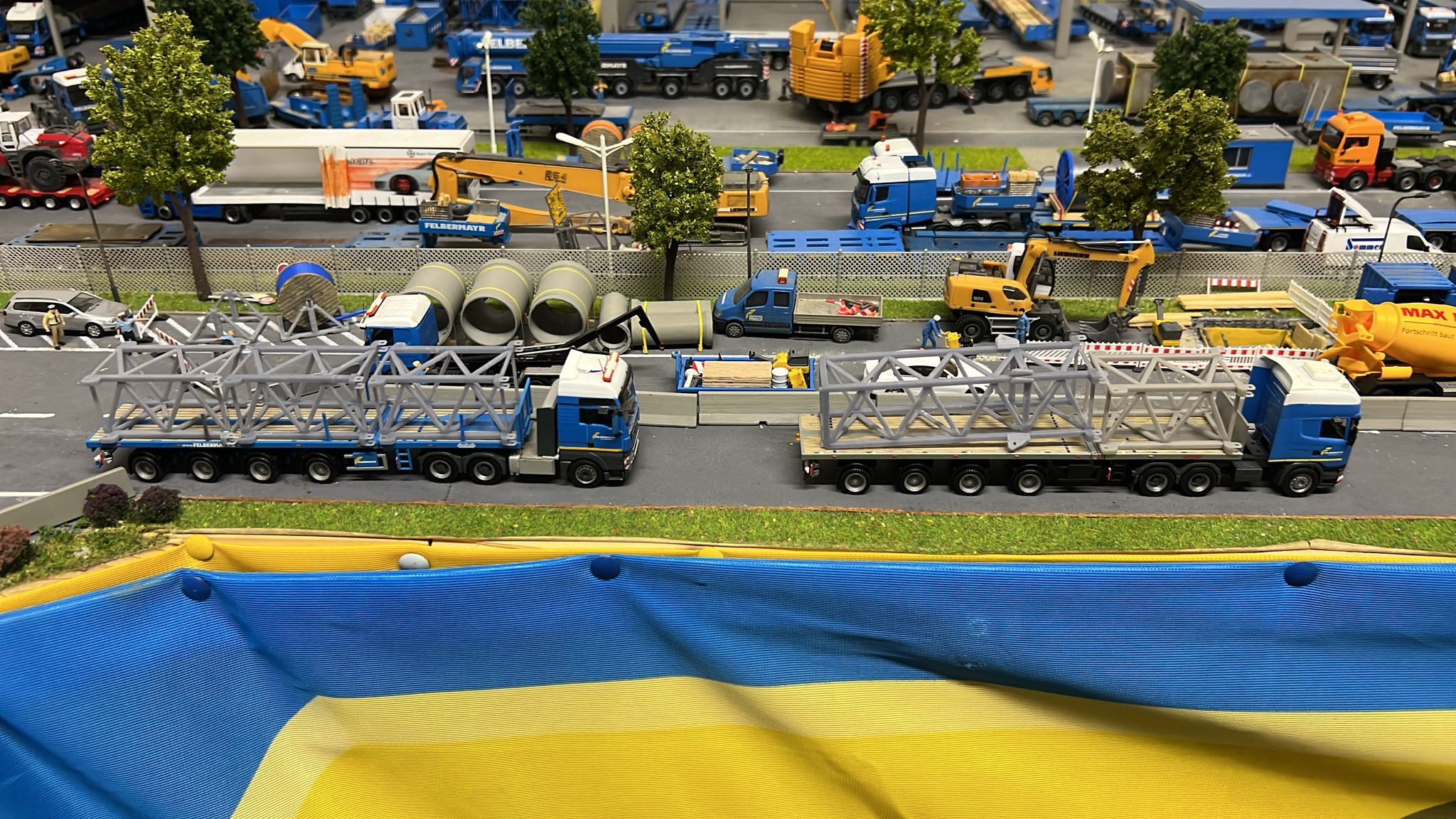 3x Turm Segment TDK im Maßstab 1/87 Ladegut