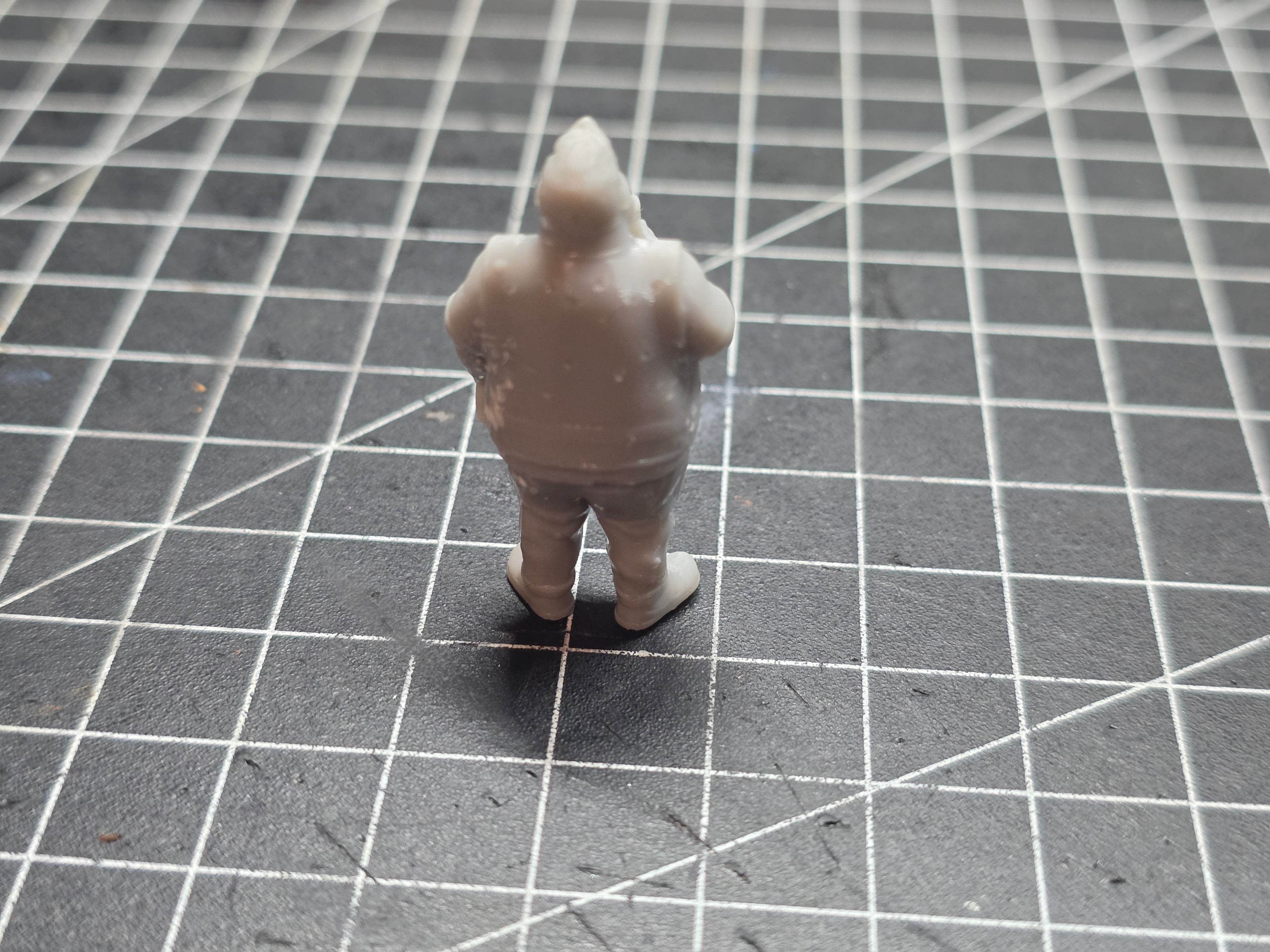 Bauleiter mit Telefon im Maßstab 1/50