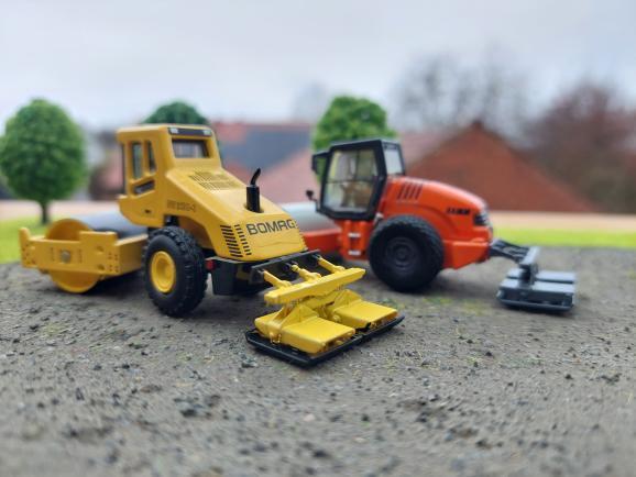 Anbauverdichter für Erdbauwalze im Maßstab 1/50
