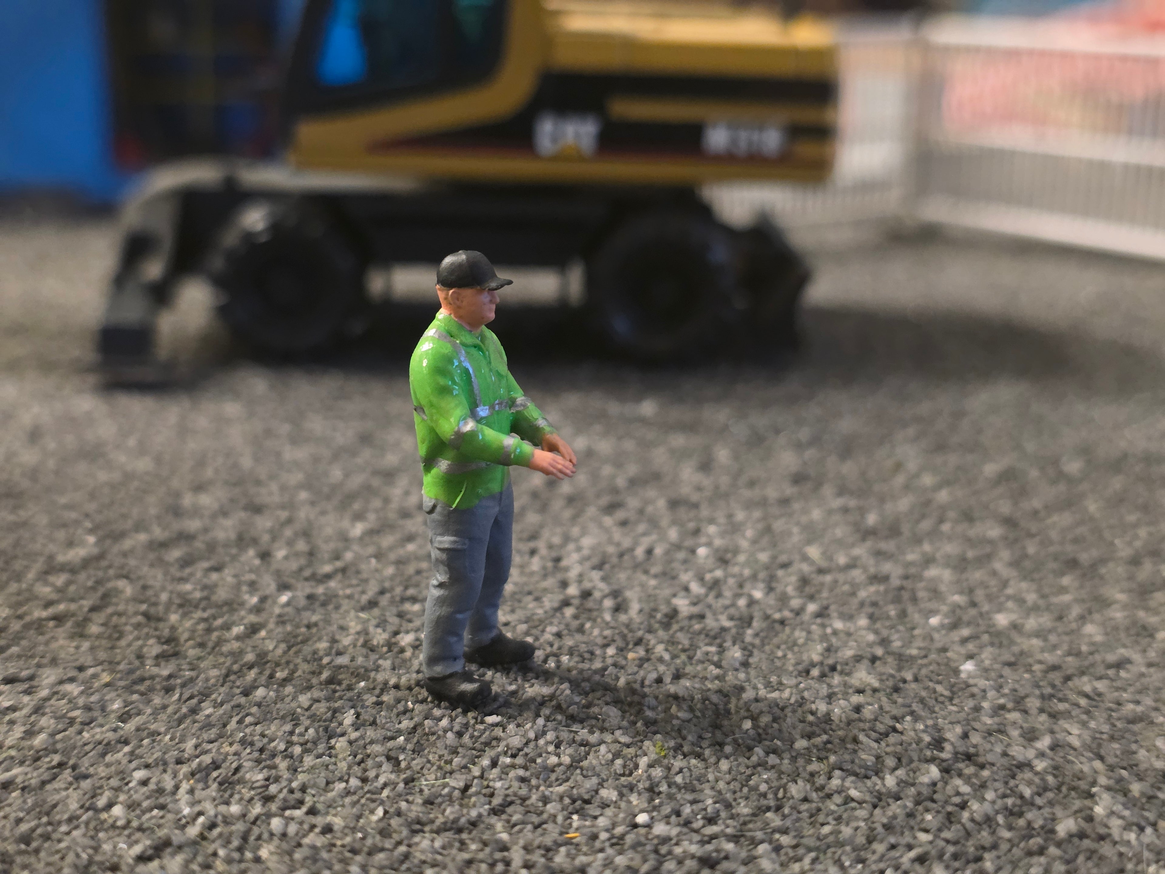 Rüttelplatten Fahrer/ Kleingeräte Bediener im Maßstab 1/50