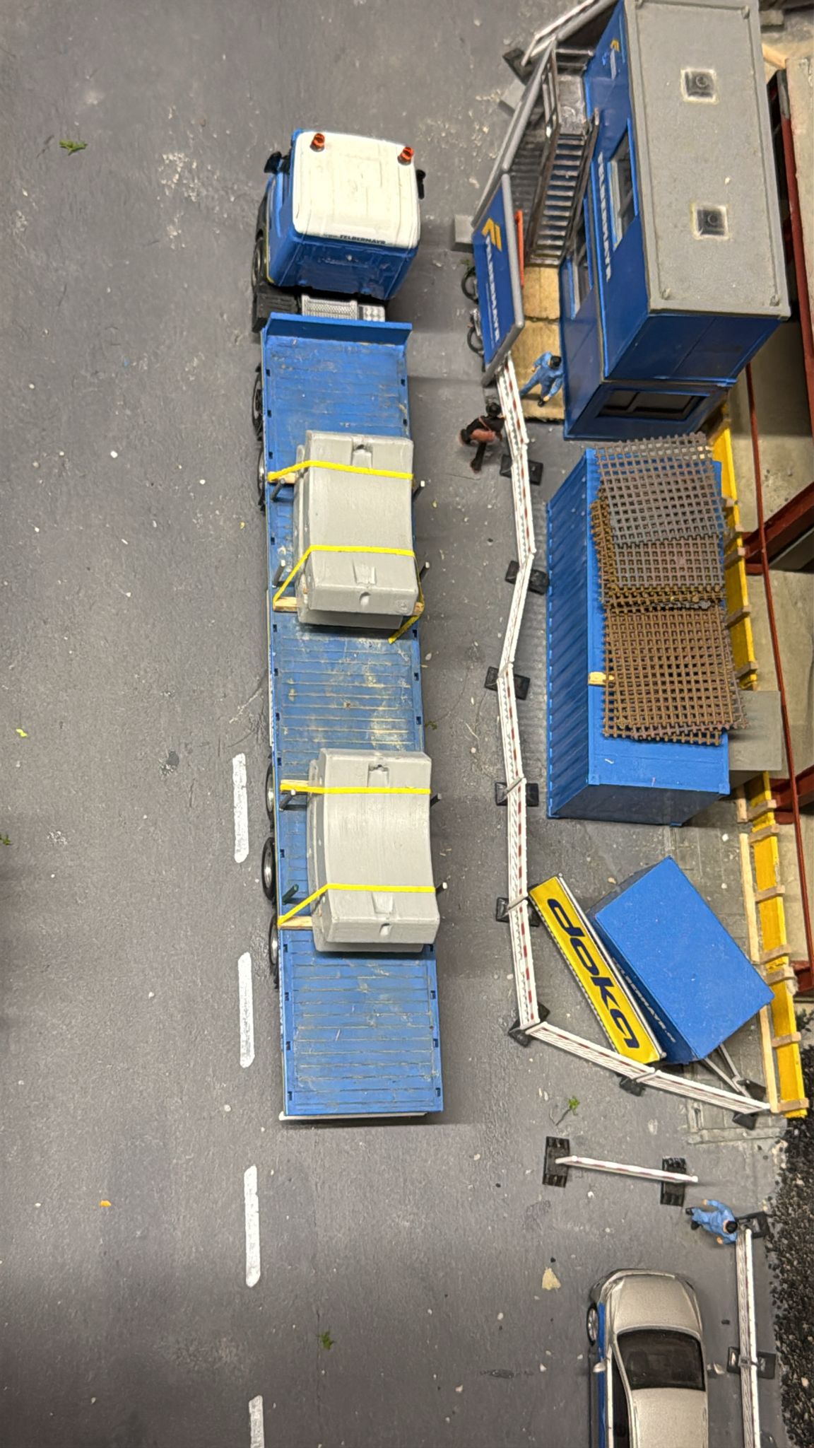 Tübinge/ Betontübinge/Tunnelbau Segmente im Maßstab 1/87 Ladegut H0